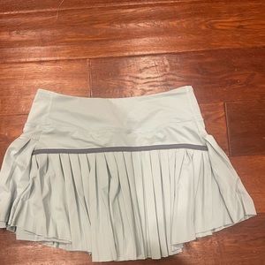 fake golden hinge skirt